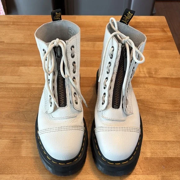 Doc Dr. Martens Women’s White Sinclair Milled Nappa Leather Platform Boots - Picture 2 of 9